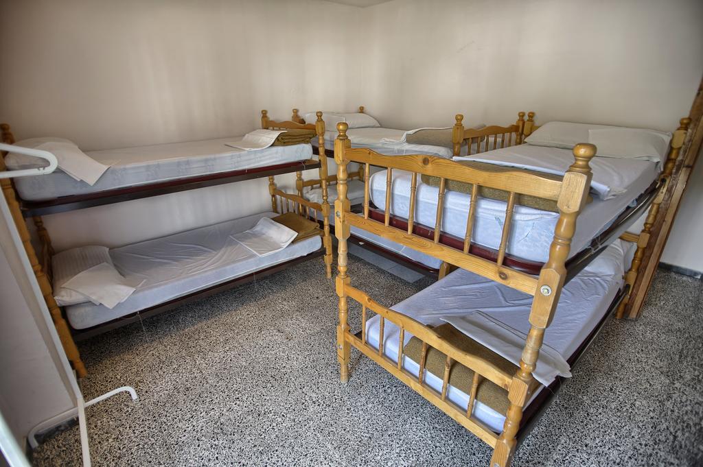 Albergue Velarta Vilanova i la Geltrú Extérieur photo