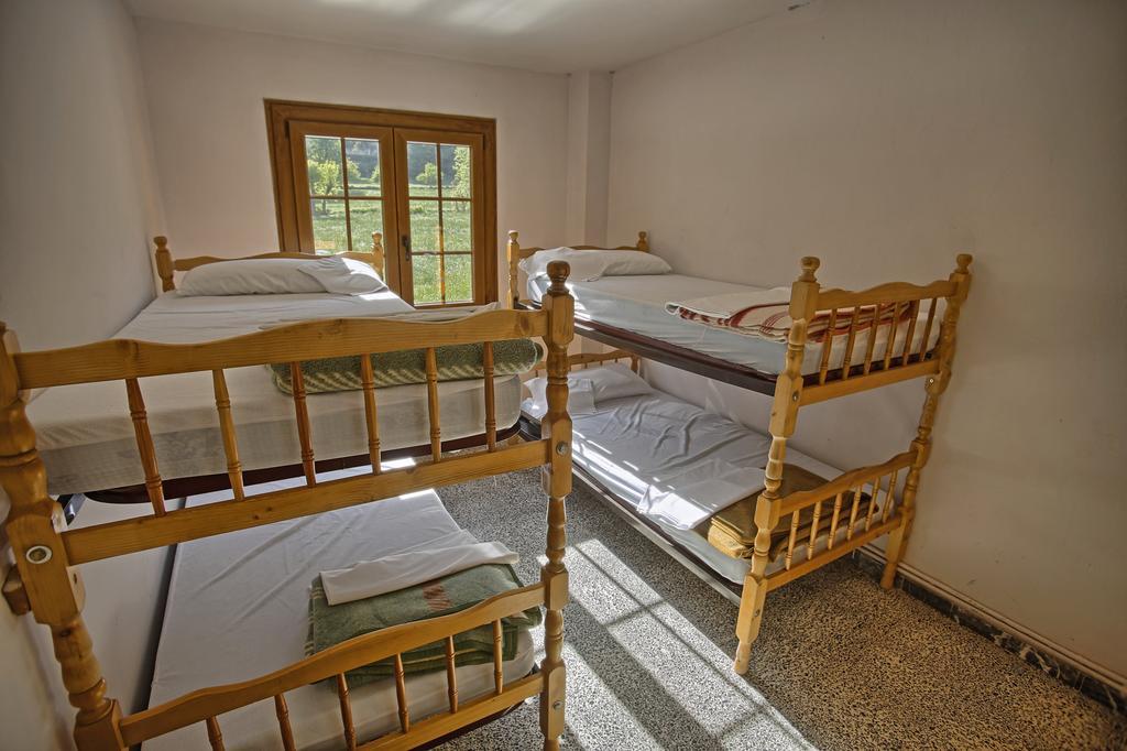 Albergue Velarta Vilanova i la Geltrú Extérieur photo