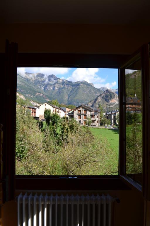 Albergue Velarta Vilanova i la Geltrú Extérieur photo