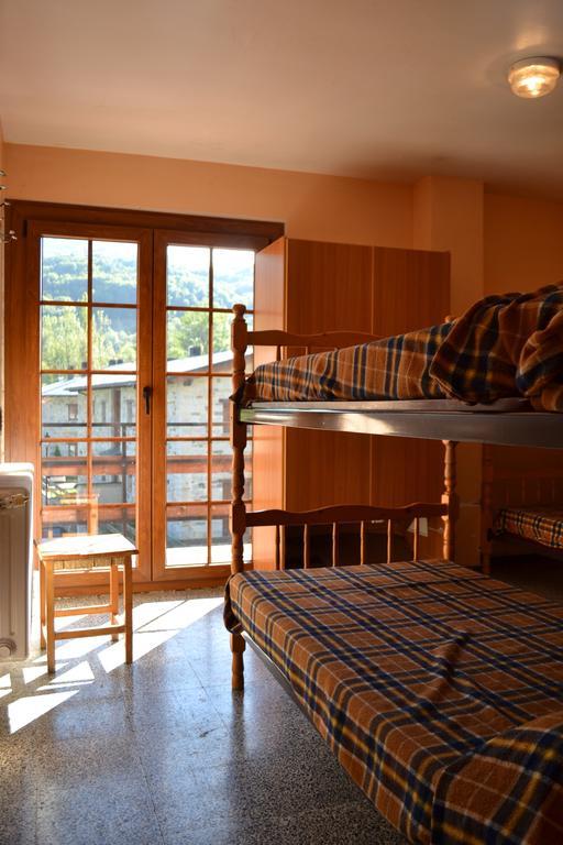 Albergue Velarta Vilanova i la Geltrú Extérieur photo